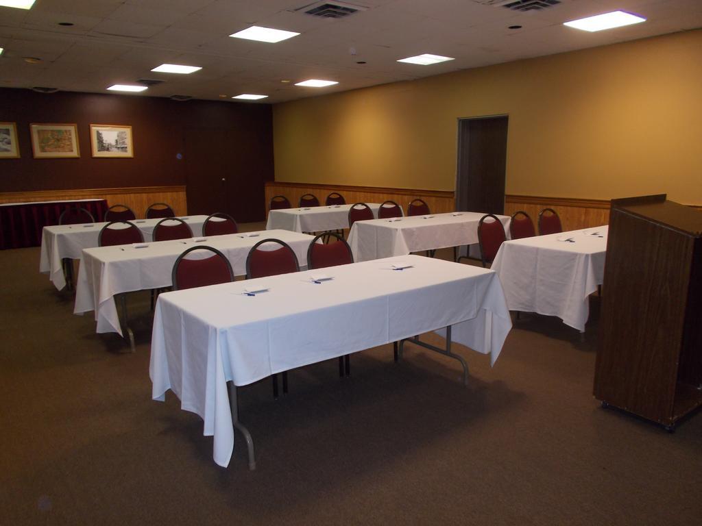 Americas Best Value Inn - Campus View Eau Claire Εξωτερικό φωτογραφία