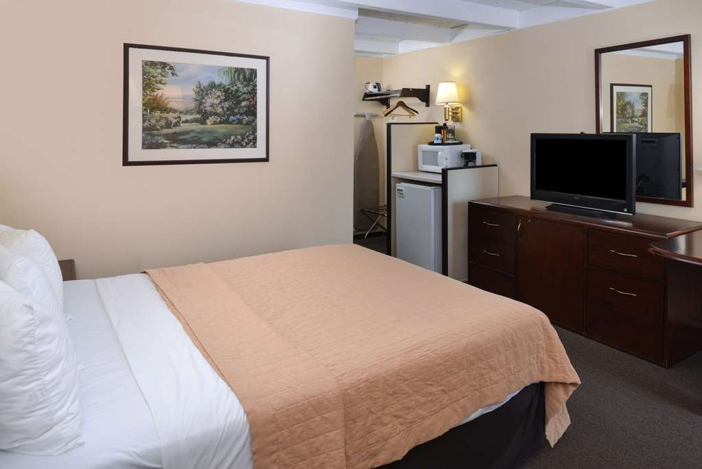 Americas Best Value Inn - Campus View Eau Claire Δωμάτιο φωτογραφία