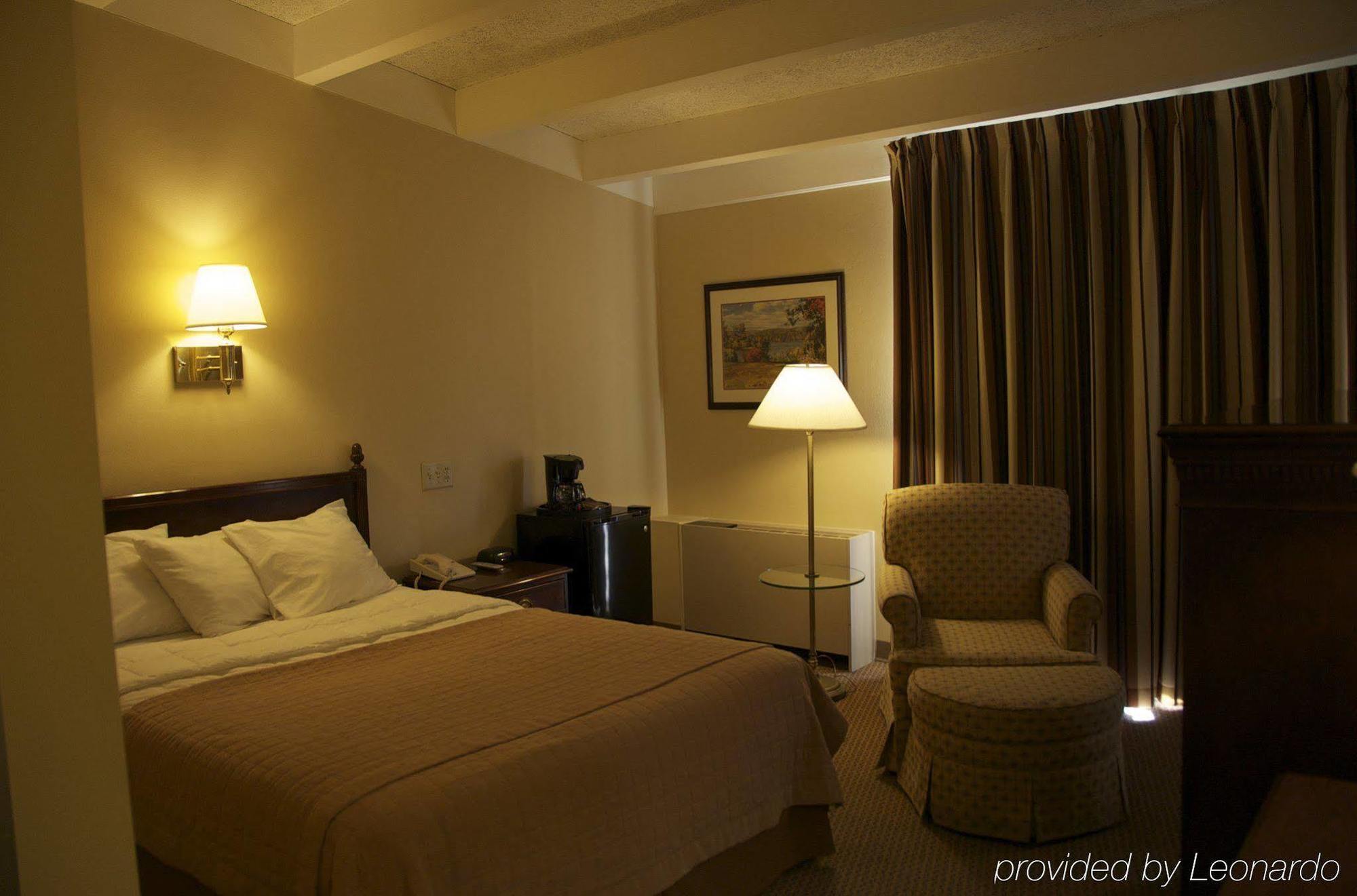 Americas Best Value Inn - Campus View Eau Claire Δωμάτιο φωτογραφία