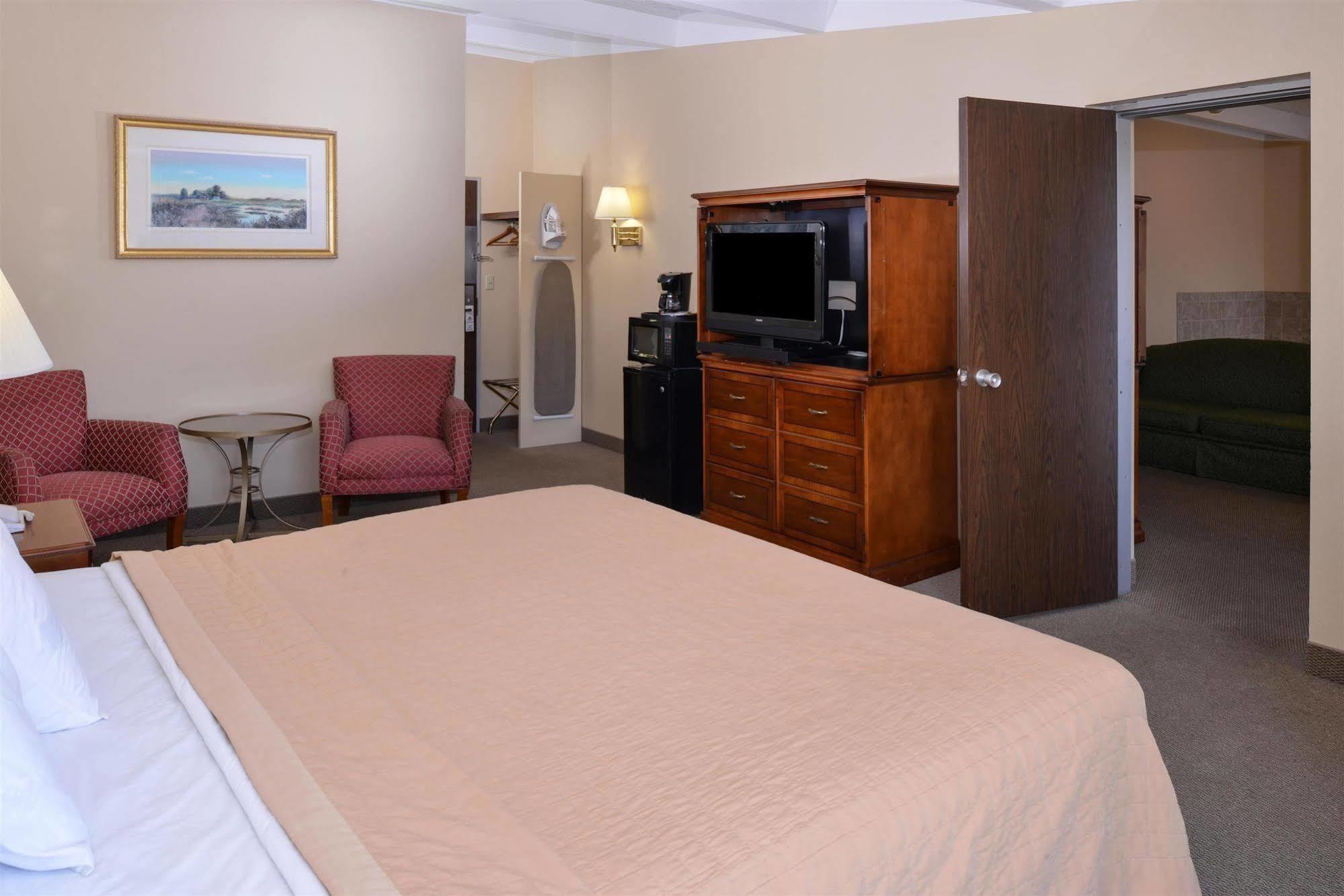 Americas Best Value Inn - Campus View Eau Claire Εξωτερικό φωτογραφία