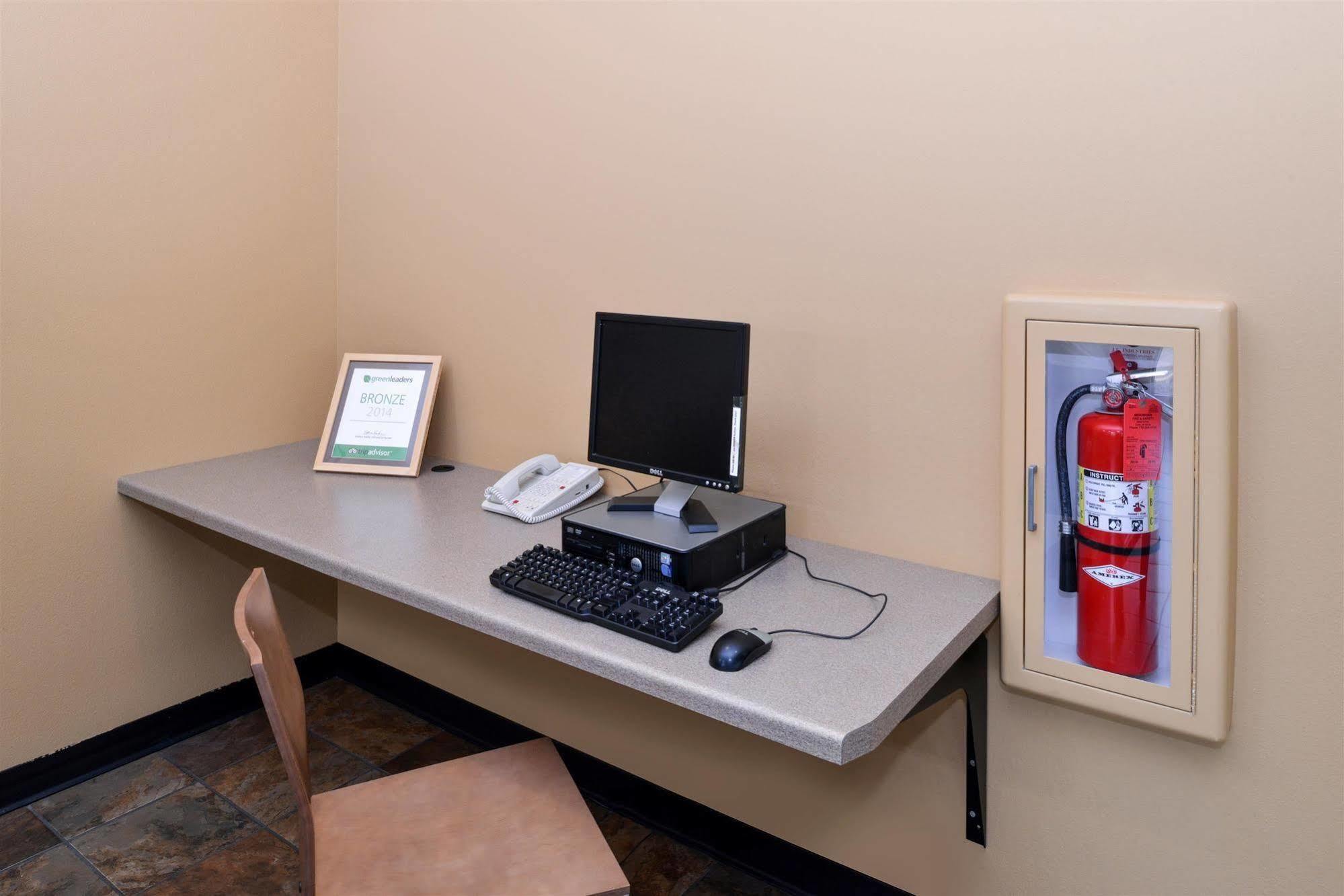 Americas Best Value Inn - Campus View Eau Claire Εξωτερικό φωτογραφία