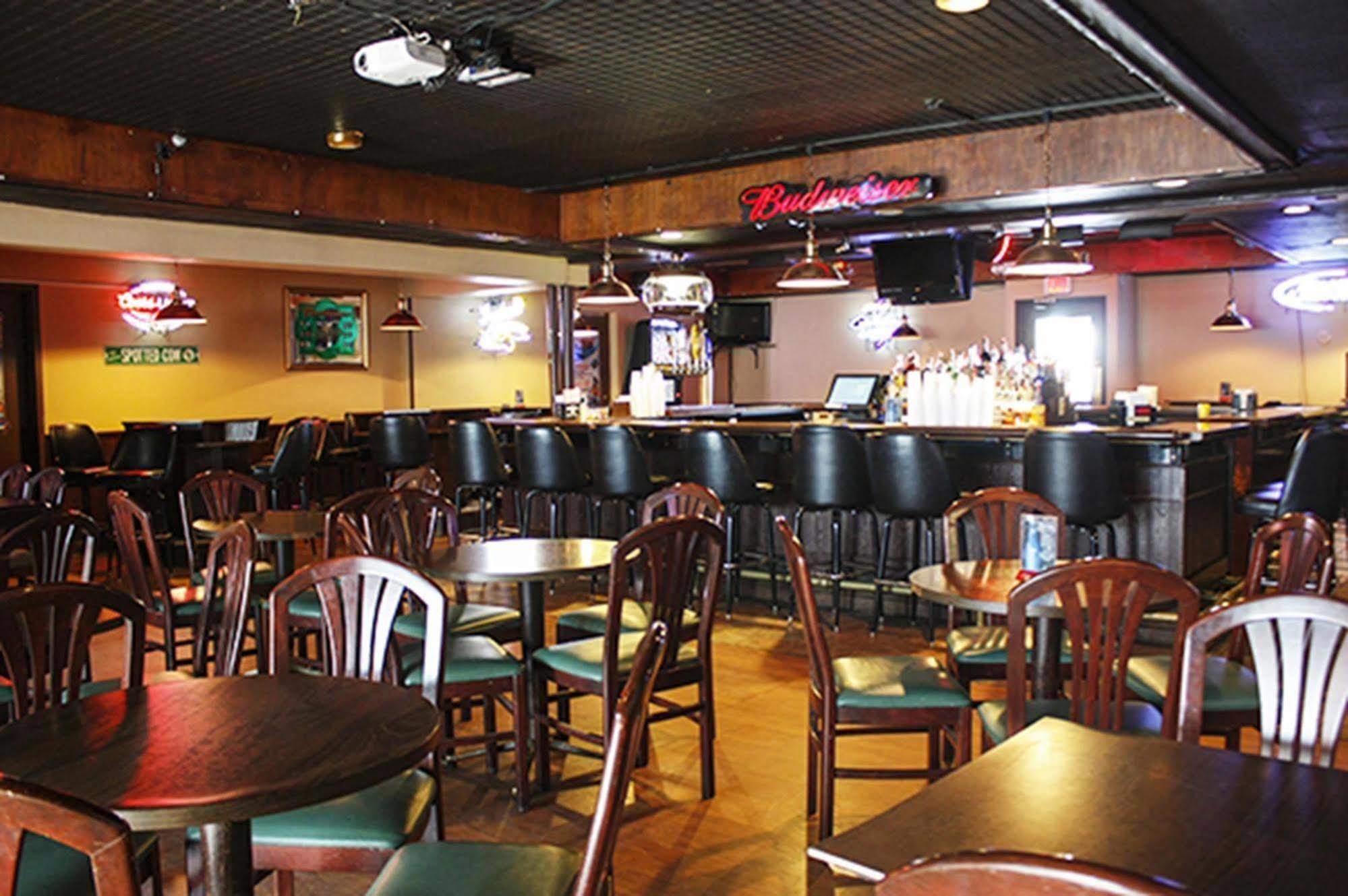 Americas Best Value Inn - Campus View Eau Claire Εξωτερικό φωτογραφία